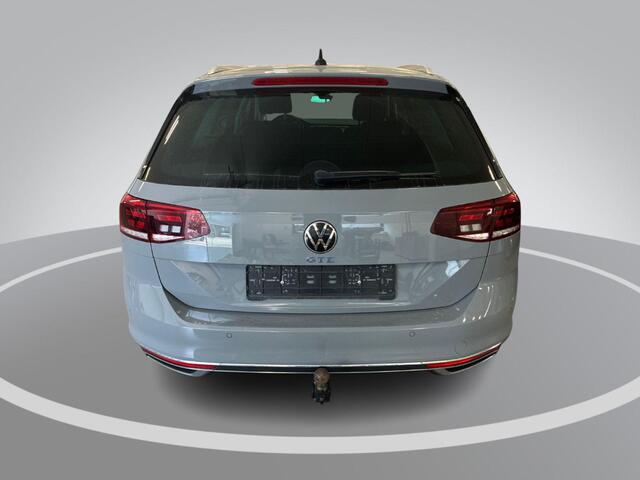 Volkswagen PASSAT 1.4 TSI eHybrid 218pk DSG GTE Business · Camera · Inklap. Trekhaak · Elek. Achterklep · Keyless · Stoelverwarming · ACC ·