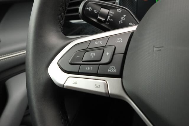 Volkswagen PASSAT Variant 1.5 TSI eHybrid 150 kW Business