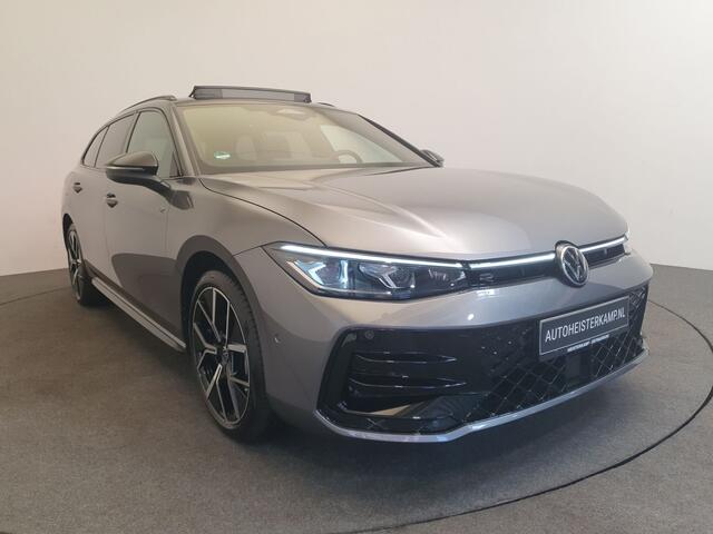 Volkswagen PASSAT Variant 1.5 eHybrid 272pk DSG/AUT R-Line Wegklapbare trekhaak, Harman/Kardon, Leder, Pano