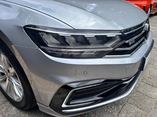 Volkswagen PASSAT 1.4 TSI PHEV GTE BNS**carplay//Massagestoel//Business**