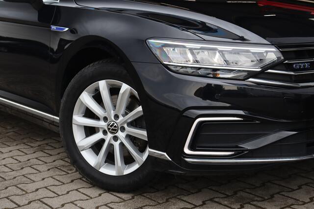 Volkswagen PASSAT Variant 1.4 TSI PHEV GTE Business | Trekhaak | Camera | ACC |