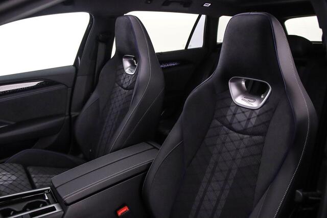 Volkswagen PASSAT Variant R-Line Edition 1.5 TSI eHybrid 204pk DSG Automaat Trekhaak, Black Style, Panoramadak, Adaptive cruise control, 360 camera, Achteruitrijcamera