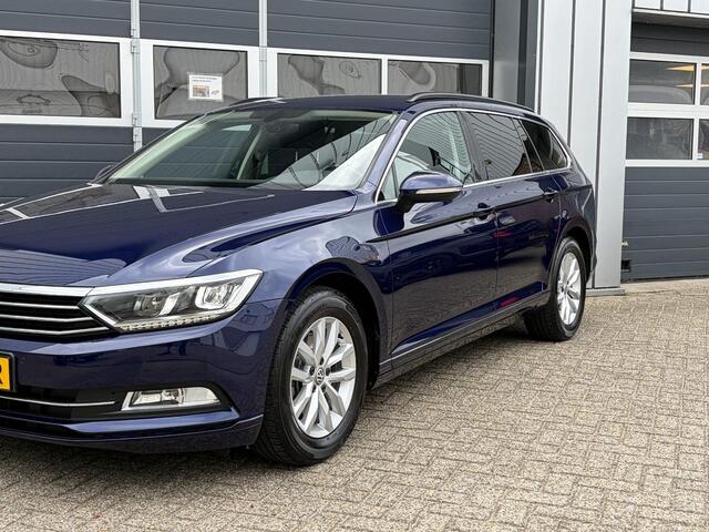 Volkswagen PASSAT Variant 1.5 TSI 150 PK | LED | Stoel verwarming | Parkeer sensoren | ACC |