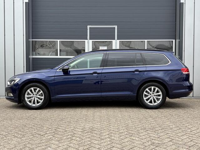 Volkswagen PASSAT Variant 1.5 TSI 150 PK | LED | Stoel verwarming | Parkeer sensoren | ACC |