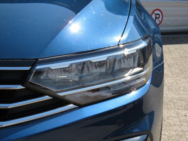 Volkswagen PASSAT 1.4 TSI PHEV GTE BNS / Pano / Wegklap.haak / Stoelverw. / Camera / BOVAG garantie