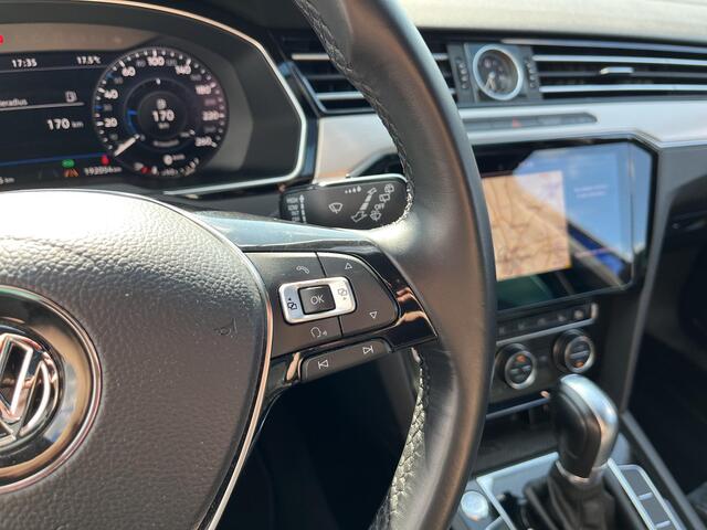 Volkswagen PASSAT Variant 1.4 TSI Highline Business R | LED | Trekhaak | Navi | Clima | ACC | Subwoofer Kenwood |