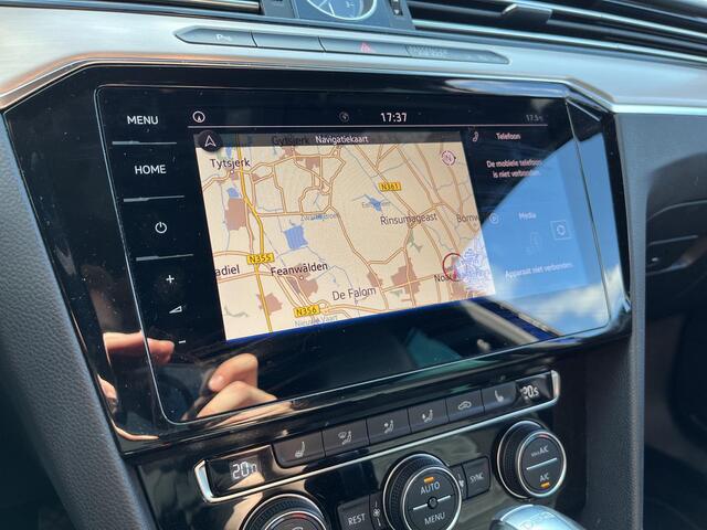 Volkswagen PASSAT Variant 1.4 TSI Highline Business R | LED | Trekhaak | Navi | Clima | ACC | Subwoofer Kenwood |