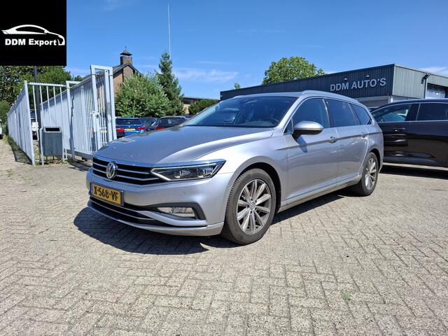 Volkswagen PASSAT Variant 1.6 TDI Highline Business R Automaat | clima | Navi | Pano | S/S | Virtual cockpit | Stoelverwarming |