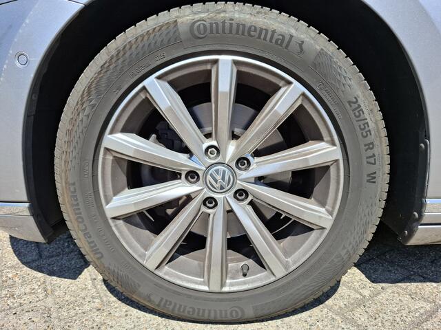 Volkswagen PASSAT Variant 1.6 TDI Highline Business R Automaat | clima | Navi | Pano | S/S | Virtual cockpit | Stoelverwarming |