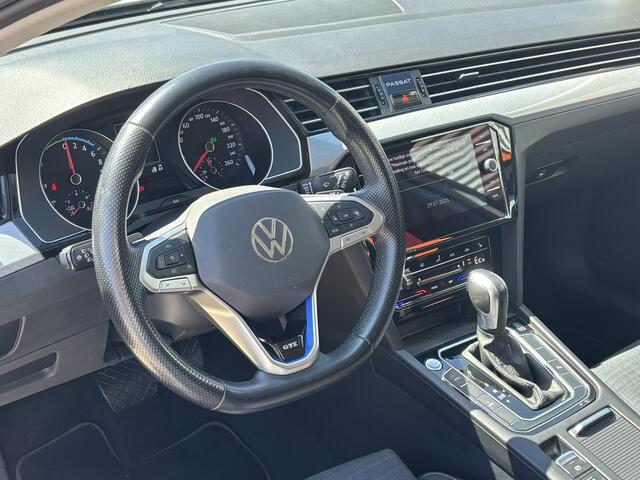 Volkswagen PASSAT Variant 1.4 TSI PHEV GTE / Trekhaak / SoH 88,2 / Applecarplay/AndroidAuto / Stoelverwarming / Ergo Stoelen /
