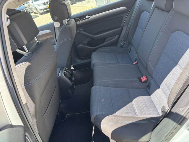 Volkswagen PASSAT Variant 1.4 TSI PHEV GTE / Trekhaak / SoH 88,2 / Applecarplay/AndroidAuto / Stoelverwarming / Ergo Stoelen /