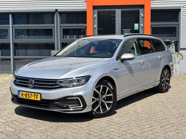 Volkswagen PASSAT Variant 1.4 TSI PHEV GTE / Trekhaak / SoH 88,2 / Applecarplay/AndroidAuto / Stoelverwarming / Ergo Stoelen /
