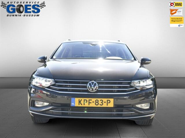 Volkswagen PASSAT Variant 1.5 TSI Business /trekhaak/camera/stoelverwarming