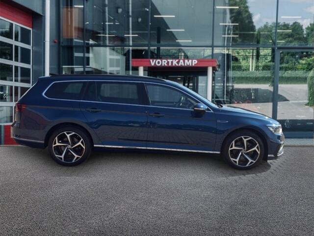 Volkswagen PASSAT 1.4 TSI GTE TREKHAAK/PANO-DAK/360CAM/ACC/HUD/DIG-DASH/STOEL+STUURVERW