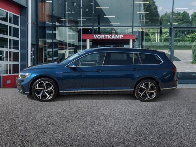 Volkswagen PASSAT 1.4 TSI GTE TREKHAAK/PANO-DAK/360CAM/ACC/HUD/DIG-DASH/STOEL+STUURVERW