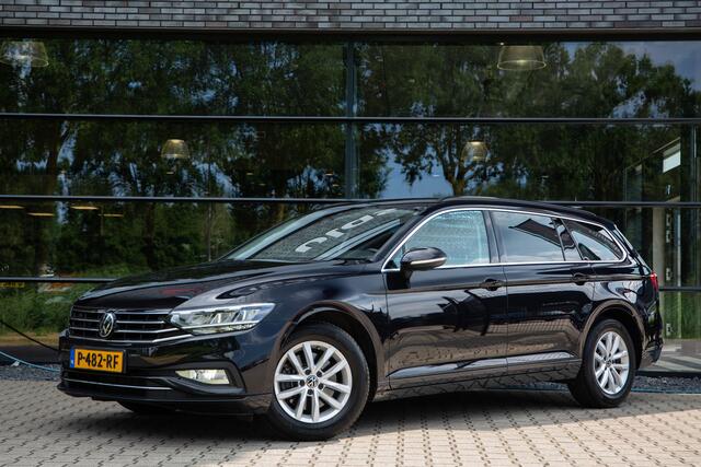 Volkswagen PASSAT Variant 1.5 TSI R-Line Business + , Adap. cruise, Trekhaak, Carplay, Memory,