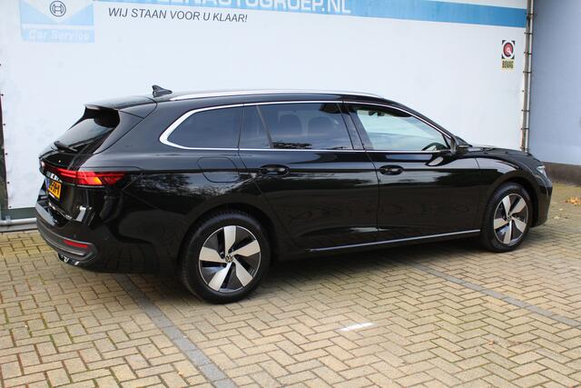 Volkswagen PASSAT Variant 1.5 eHybrid Elegance Business 272 Pk | Incl. 12 maanden Garantie | Stoelmassage | Stoelverwarming/ventilatie | Head-Up Display | Keyless entry/start | 360° Camera | Elektrisch wegklapbare trekhaak | Elektrische kofferbak | Sfeerverlichting | Elekt