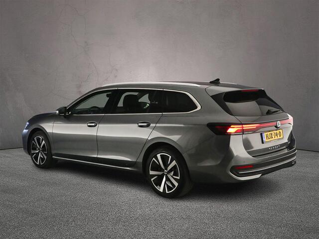 Volkswagen PASSAT Variant Business 1.5 eTSI 150pk DSG Automaat Trekhaak, Adaptive cruise control, Navigatie, Achteruitrijcamera, LED koplampen, App connect