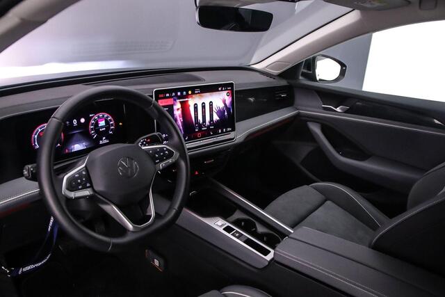 Volkswagen PASSAT Variant Business 1.5 eTSI 150pk DSG Automaat Trekhaak, Adaptive cruise control, Navigatie, Achteruitrijcamera, LED koplampen, App connect