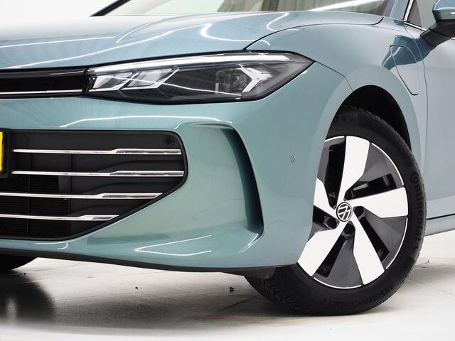 Volkswagen PASSAT Variant 1.5 eHybrid 204PK | Leder/Alcantara | Trekhaak | Stoelventilatie | Massage | HUD | 360 | Memory