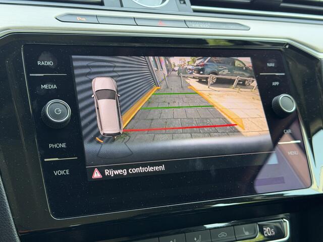 Volkswagen PASSAT Variant BWJ 2017 | 1.8TSI 180PK BNS Edition R AUTOMAAT | AGR | DYN AUDIO | VIRT. COCKPIT | LEDER/ALCANTARA | CAMERA A | NAVI | CLIMA | STOELVERW |
