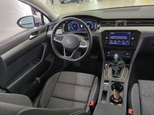 Volkswagen PASSAT VARIANT 1.5 TSI BUSINESS I AUTOMAAT I NAVIGATIE I P-CAMERA I ADAPTIVE CRUISE CONTROL