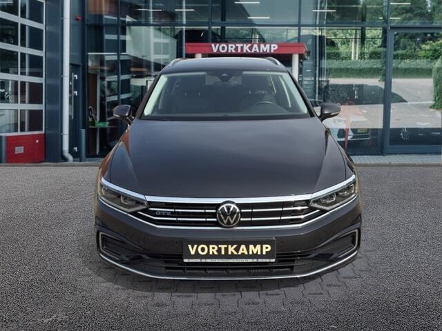 Volkswagen PASSAT 1.4 TSI GTE TREKHAAK/CAMERA/ELEK-KLEP/ACC/DIG-DASH/STOELVERW