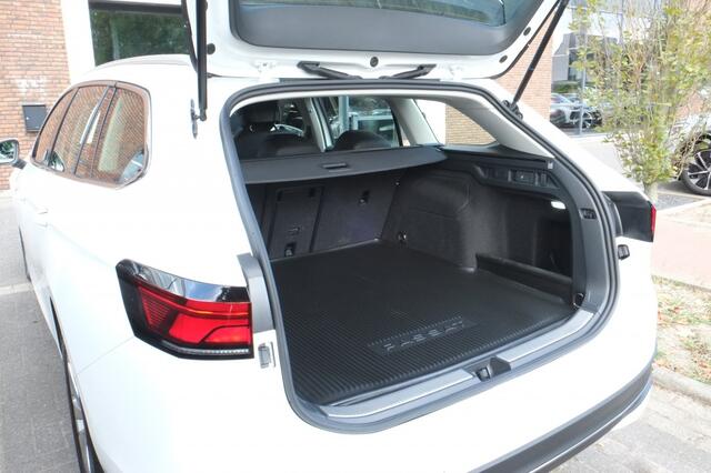 Volkswagen PASSAT Variant 1.5 eHybrid 204pk Business | SOH 100% |