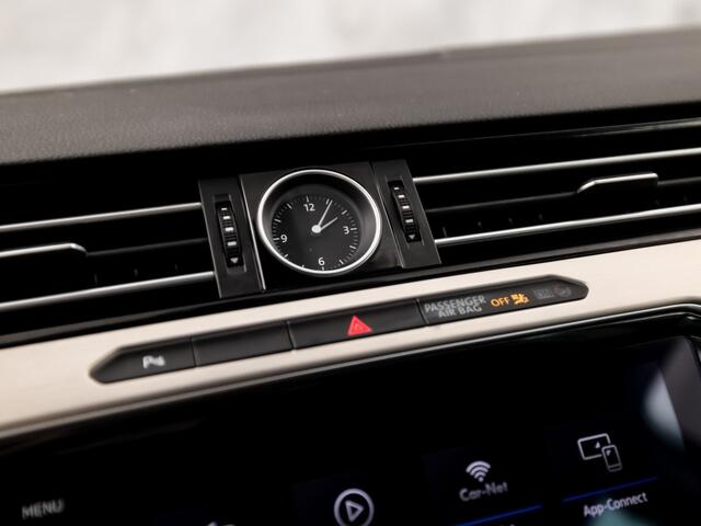 Volkswagen PASSAT Variant 1.4 TSI ACT Highline R 150Pk Automaat (VIRTUAL COCKPIT, APPLE CARPLAY, BLACK PACK, CAMERA, STOELVERWARMING, LEDER/ALCANTARA, GETINT GLAS, KEYLESS, ADAPTIVE CRUISE, NIEUWSTAAT)