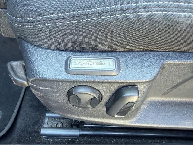 Volkswagen PASSAT Variant BWJ 2021 1.5 150 PK TSI Business AUTOMAAT | TREKHAAK | PANO | FULL LED | ELEKTR. ACHTERKLEP | ADAPTIVE CRUISE | STOELVERW. | CAMERA | CARPLAY + ANDROID | NAVI | CLIMA | LMV | PDC