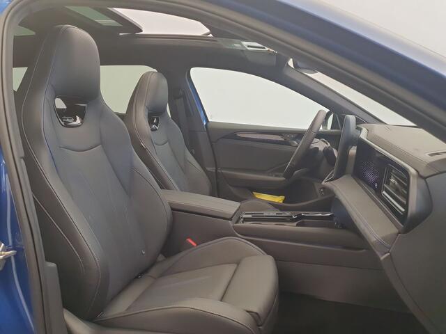Volkswagen PASSAT Variant 1.5 eHybrid 272pk R-Line Edition Panoramadak, Wegklapbare trekhaak, 360 Camera