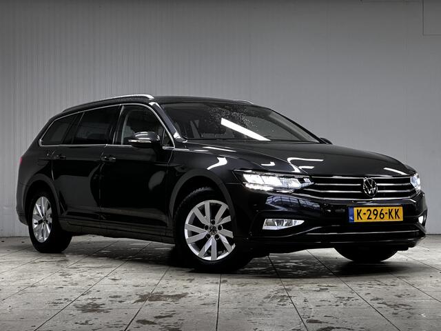Volkswagen PASSAT Variant 1.5 TSI Business/ Trekhaak/ Virtual Dashb./ 150pk!/ LED Koplampen/ Keyless/ Lane-Assist./ Apple + Android/ Camera/ Extra getint glas/ Elek. Kofferklep/ Adaptive Cruise/ DAB+/ PDC V+A/ Dakrails.
