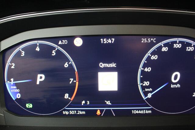 Volkswagen PASSAT Variant 1.5 TSI DSG Business | Navigatie | PDC + Camera | App Connect