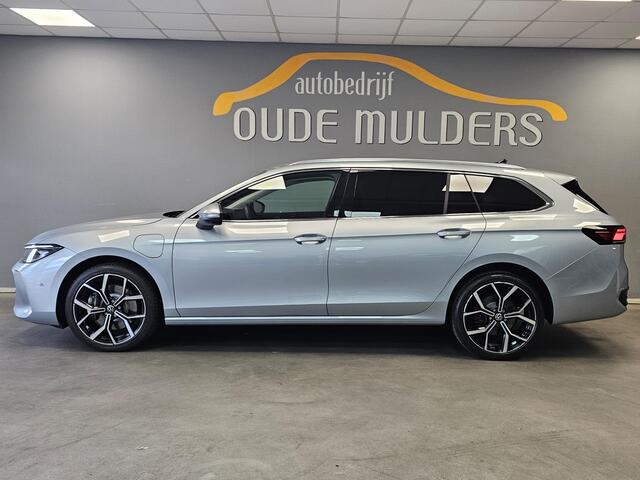 Volkswagen PASSAT Variant 1.5 eHybrid Business | 360 Camera | Stoelventilatie & Massage | Trekhaak | 19 inch velgen | Head-up display |