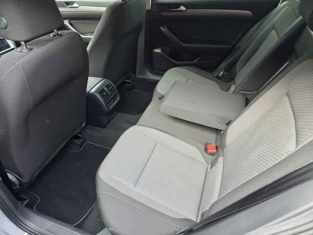 Volkswagen PASSAT Variant 1.5 TSI Business |Virtual Clock|Carplay|Camera|