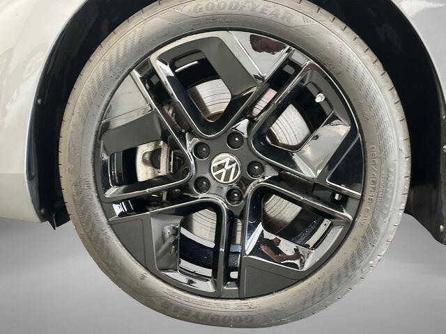 Volkswagen PASSAT Variant 1.5 272pk DSG eHybrid R-Line Edition · Panoramadak · 360 Camera · Wegklapbare Trekhaak · Elek. Voorstoel · Massage· 18'' Inch · Garantie t/m 23-09-2030 of 100.000km