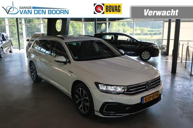 Volkswagen PASSAT 1.4 GTE, PHEV, Stoelverw, 360 Camera, Elektro achterklep, 4-Zone Airco etc.