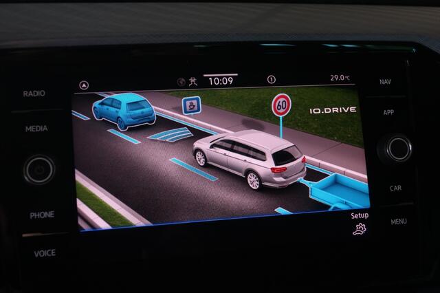 Volkswagen PASSAT 1.4 GTE, PHEV, Stoelverw, 360 Camera, Elektro achterklep, 4-Zone Airco etc.