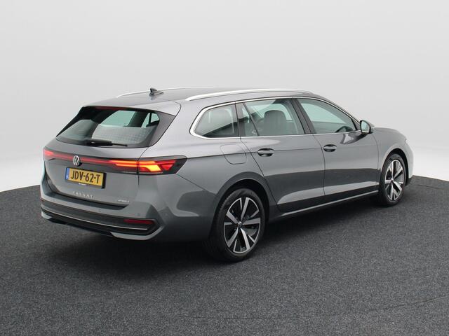 Volkswagen PASSAT Variant 1.5 eHybrid 204 Pk Business | Full LED | Ergo Active Stoelen | Stoelverwarming | Adaptive Cruise | Camera | CarPlay | 18 Inch | 43.378 Km !!