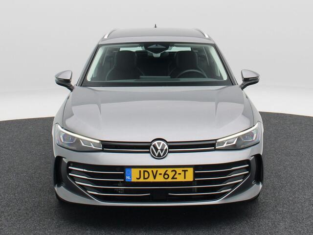 Volkswagen PASSAT Variant 1.5 eHybrid 204 Pk Business | Full LED | Ergo Active Stoelen | Stoelverwarming | Adaptive Cruise | Camera | CarPlay | 18 Inch | 43.378 Km !!