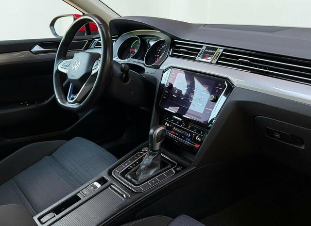 Volkswagen PASSAT Variant 1.4 TSI PHEV GTE Business