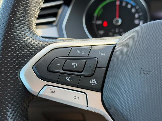 Volkswagen PASSAT Variant 1.4 TSI PHEV GTE Business | Stoelverwarming | Keyless | Navigatie | Apple Carplay | Camera | Trekhaak | Parkeersensoren | Climate Control | Cruise Control | Pretoria |