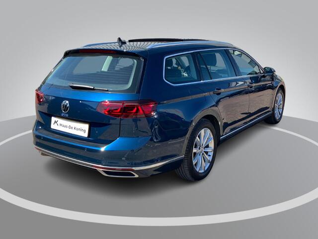 Volkswagen PASSAT Variant 1.4TSIeHybrid 160kW/218PK GTE Business · Panoramadak · Navigatie · Camera + Parkeersensoren · Apple/Android Car Play