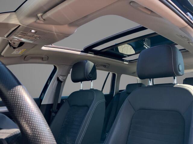 Volkswagen PASSAT Variant 1.4TSIeHybrid 160kW/218PK GTE Business · Panoramadak · Navigatie · Camera + Parkeersensoren · Apple/Android Car Play