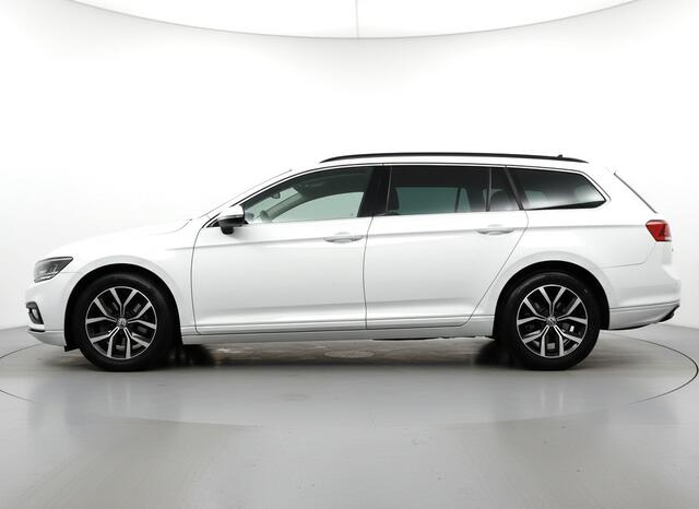 Volkswagen PASSAT Variant 1.6 TDI Comfort Business | Camera | NAVI | Apple Car Play | DAB+ | Keyless - RIJKLAAR + BOVAG GARANTIE