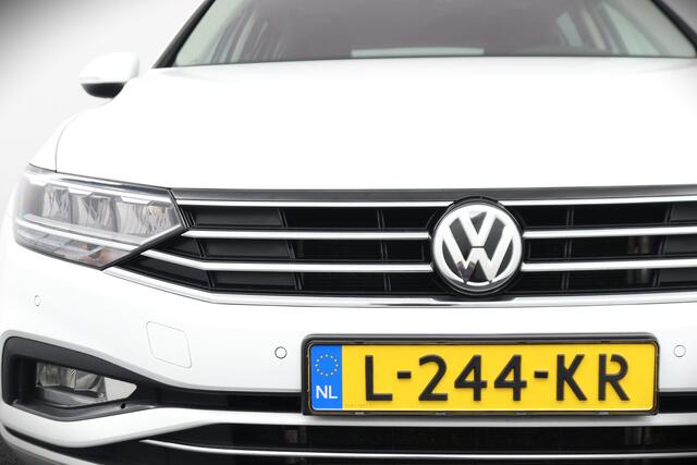 Volkswagen PASSAT Variant 1.6 TDI Comfort Business | Camera | NAVI | Apple Car Play | DAB+ | Keyless - RIJKLAAR + BOVAG GARANTIE