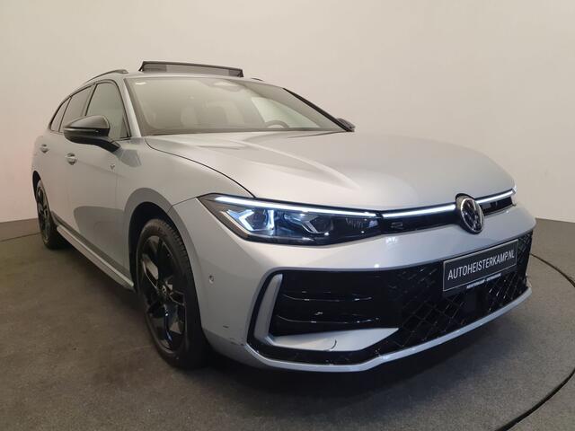 Volkswagen PASSAT Variant 1.5 eHybrid 272pk DSG/AUT R-Line Edition Wegklapbare trekhaak, Panoramadak, 360 Camera