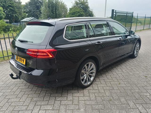 Volkswagen PASSAT Variant 1.5 TSI Comfortline Business | Trekhaak | Adaptieve cruise control | Led | NAP |