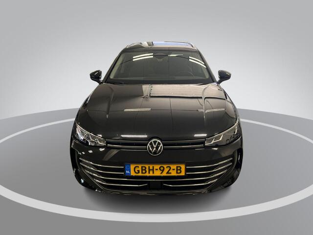 Volkswagen PASSAT Variant 1.5 eTSI 150pk DSG Business · Camera · Stuur- & Stoelverwarming · Apple/Android Car Play · Massagefunctie Voorstoelen · Garantie t/m 11-06-2028 of 100.000km