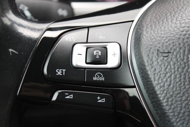 Volkswagen PASSAT Variant 1.4 TSI Highline Business R